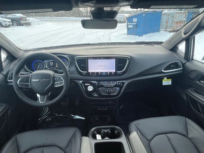 2026 Chrysler Voyager VOYAGER LX