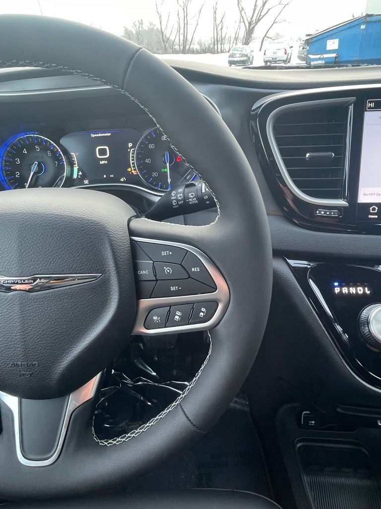 2026 Chrysler Voyager VOYAGER LX