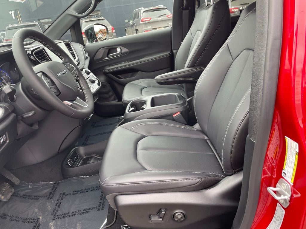 2026 Chrysler Pacifica PACIFICA SELECT AWD