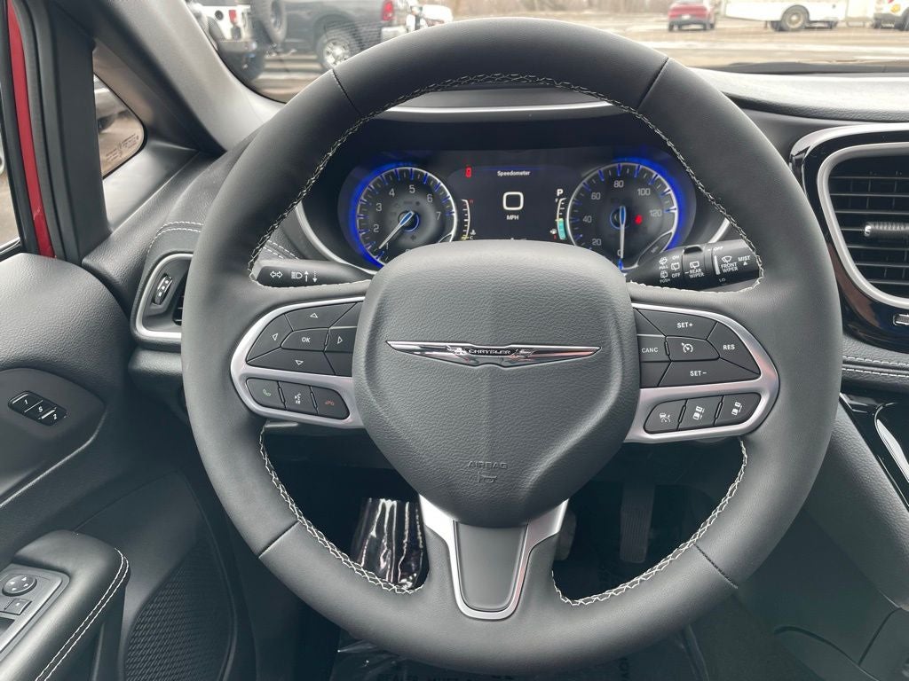 2026 Chrysler Pacifica PACIFICA SELECT AWD