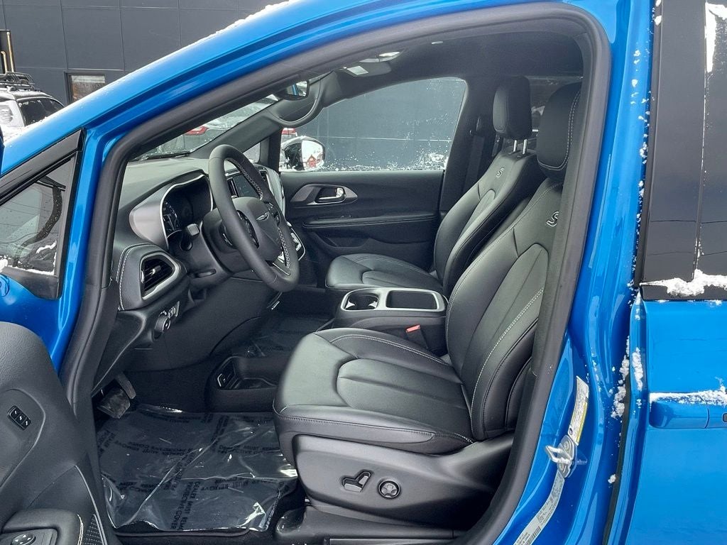 2026 Chrysler Pacifica PACIFICA SELECT AWD