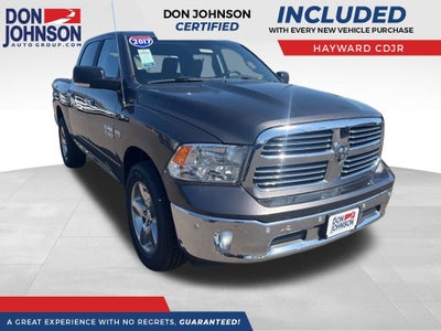 2017 RAM 1500 Big Horn Crew Cab 4x4 5'7' Box