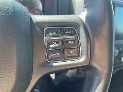 2017 RAM 1500 Big Horn Crew Cab 4x4 5'7' Box