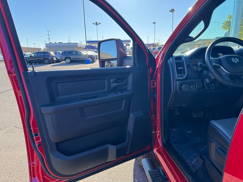 2026 RAM Ram 2500 RAM 2500 TRADESMAN CREW CAB 4X4 8' BOX