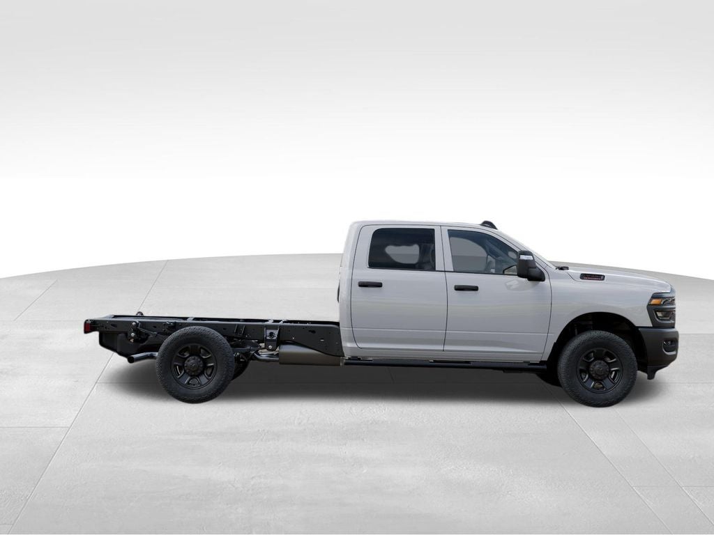 2026 RAM Ram 3500 Chassis Cab RAM 3500 TRADESMAN CREW CAB CHASSIS 4X4 60' CA