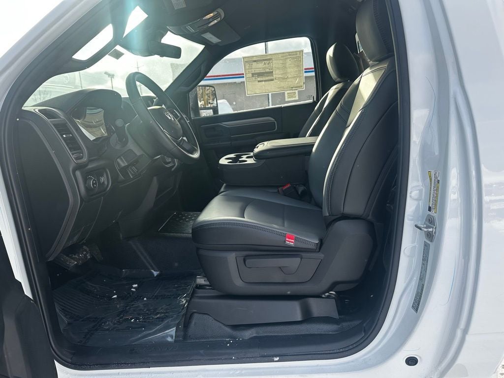 2026 RAM Ram 3500 Chassis Cab RAM 3500 TRADESMAN CHASSIS REGULAR CAB 4X4 60' CA