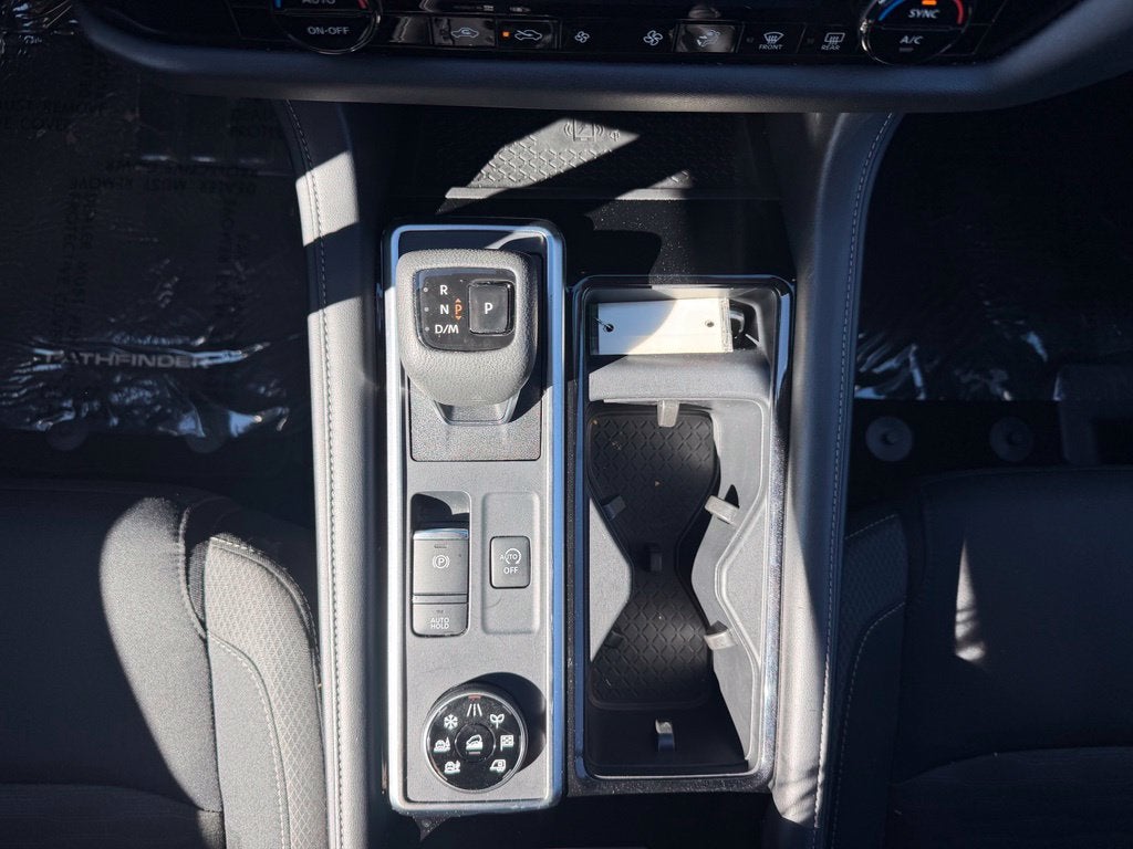 2025 Nissan Pathfinder SV 4WD